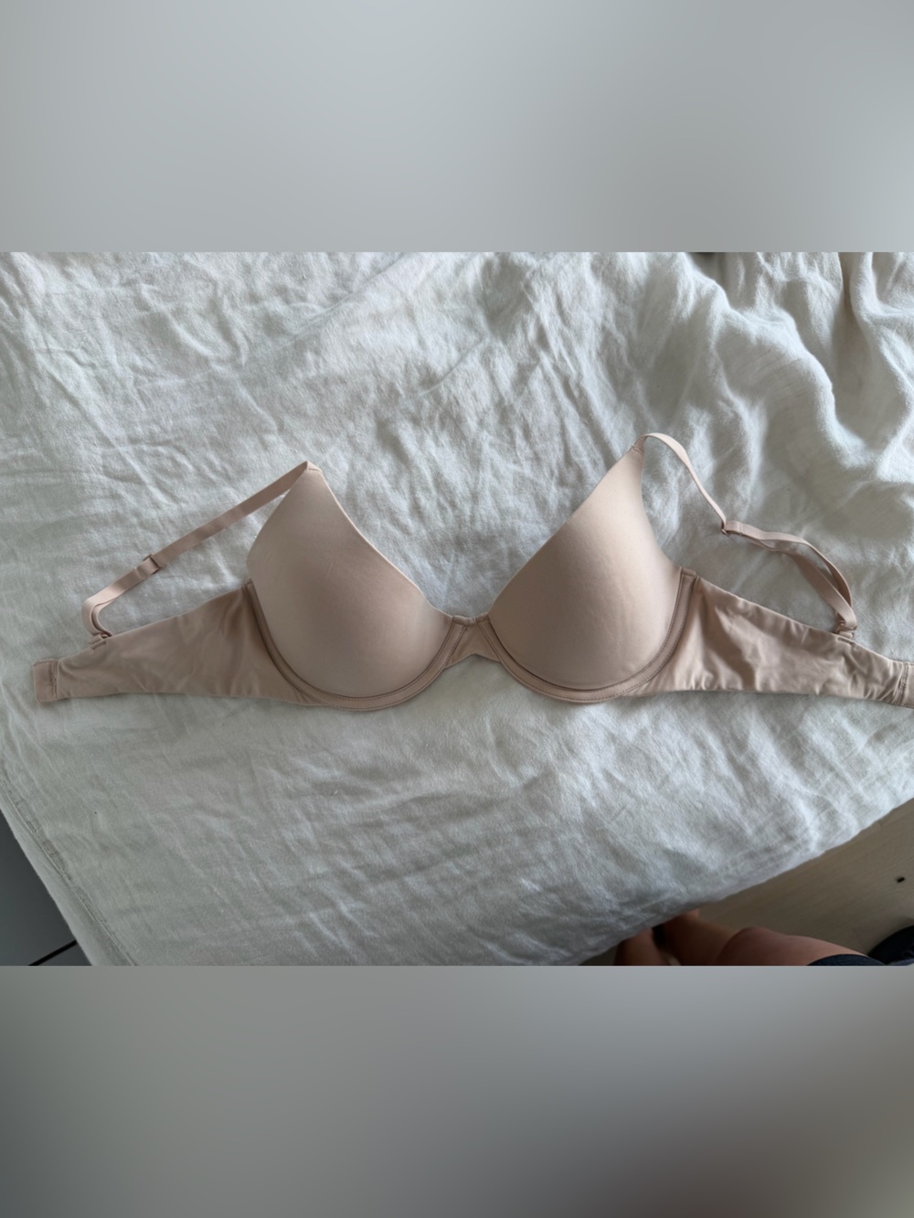 Skims fits everybody t shirt bra - 36c - Picture 2 of 4